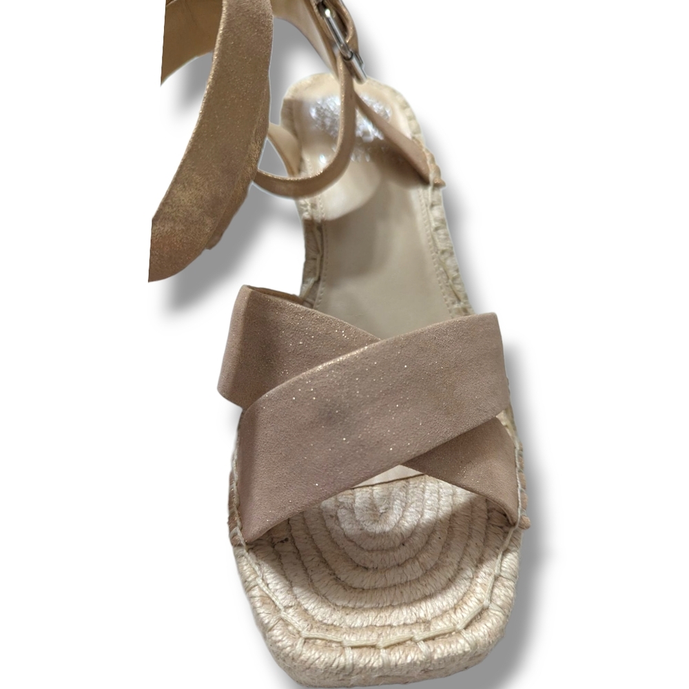 NEW VINCE CAMUTO Bendsen Wedge Sandal IN ROSE GOLD SZ 9.5 - Picture 12 of 14